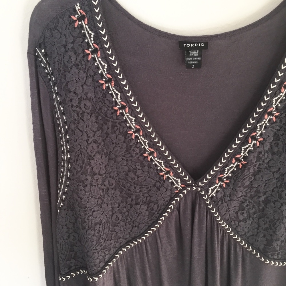 TORRID Gray Boho Embroidered Tunic Top 2 Plus Size - Picture 2 of 7